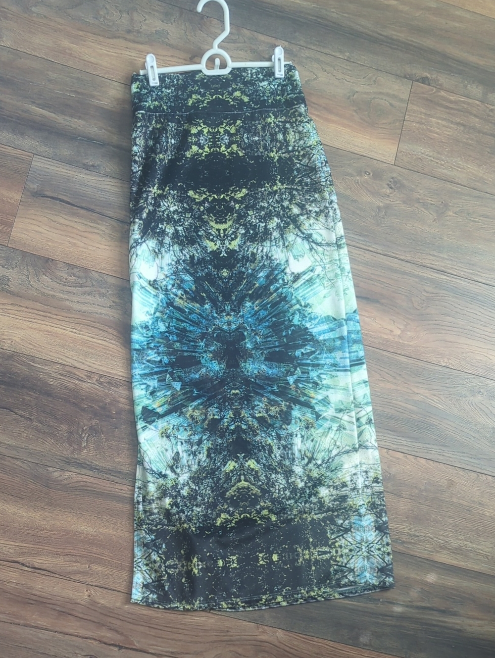 Kirra Blue and Green Printed Maxi Skirt